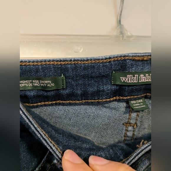 Wild Fable Highest Rise Shorts - Size 00 - Picture 3 of 4